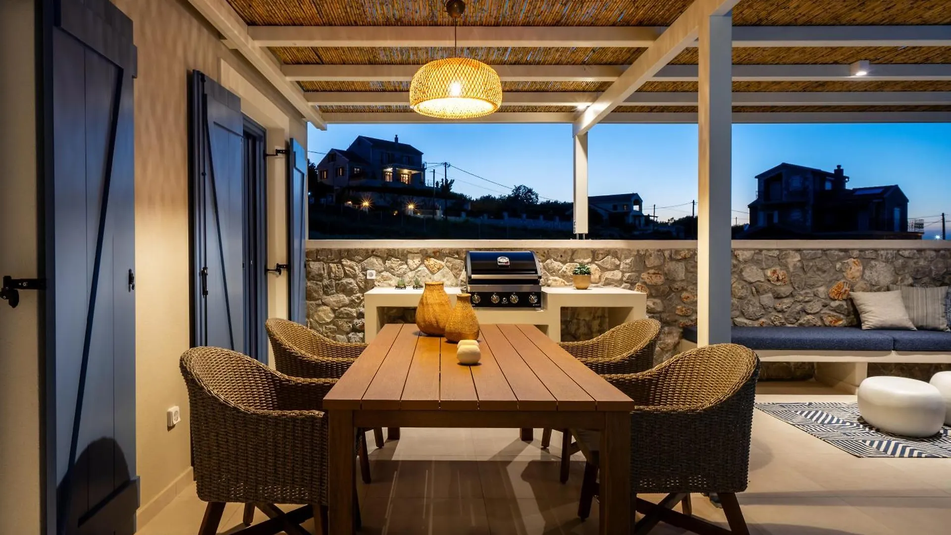 Villa Ariste With Stunning Views Near Fiscardo Katsarata