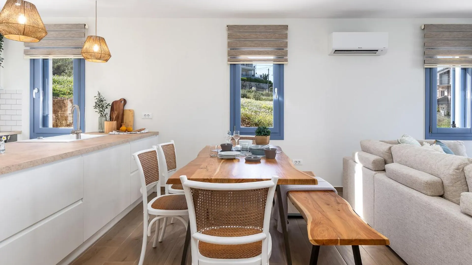 Villa Ariste With Stunning Views Near Fiscardo Katsarata
