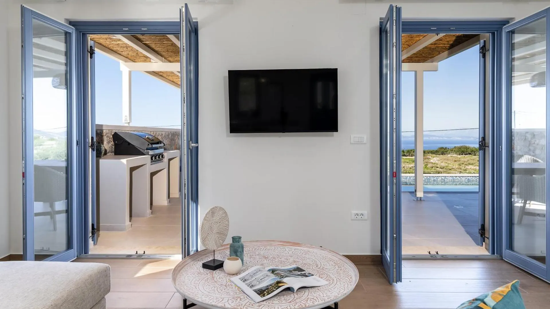 Villa Ariste With Stunning Views Near Fiscardo Katsarata